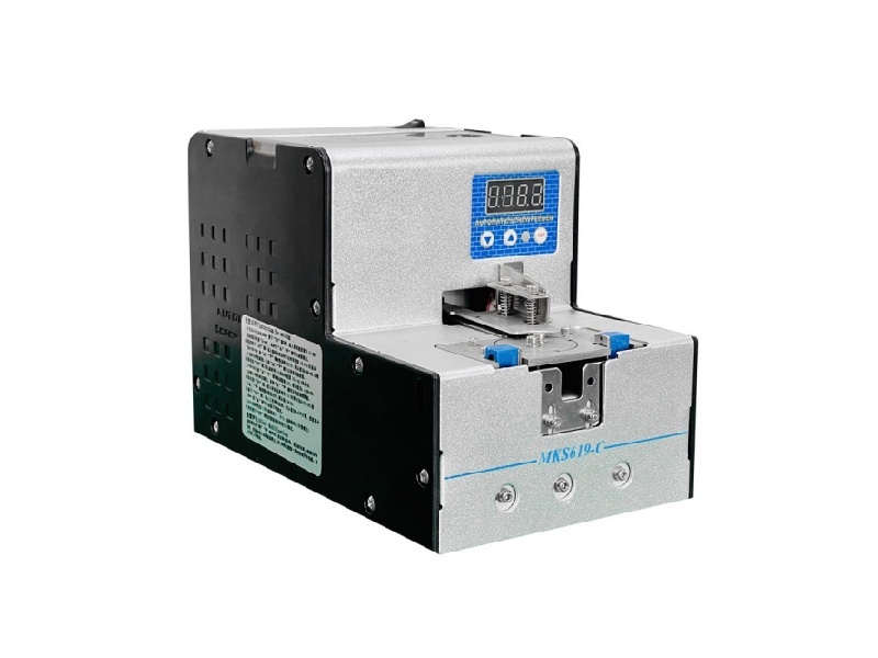 Suction-type screw feeder